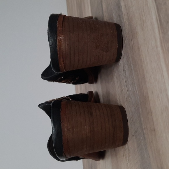 New Free People Anya Velvet Embroidered Mules - Picture 14 of 15